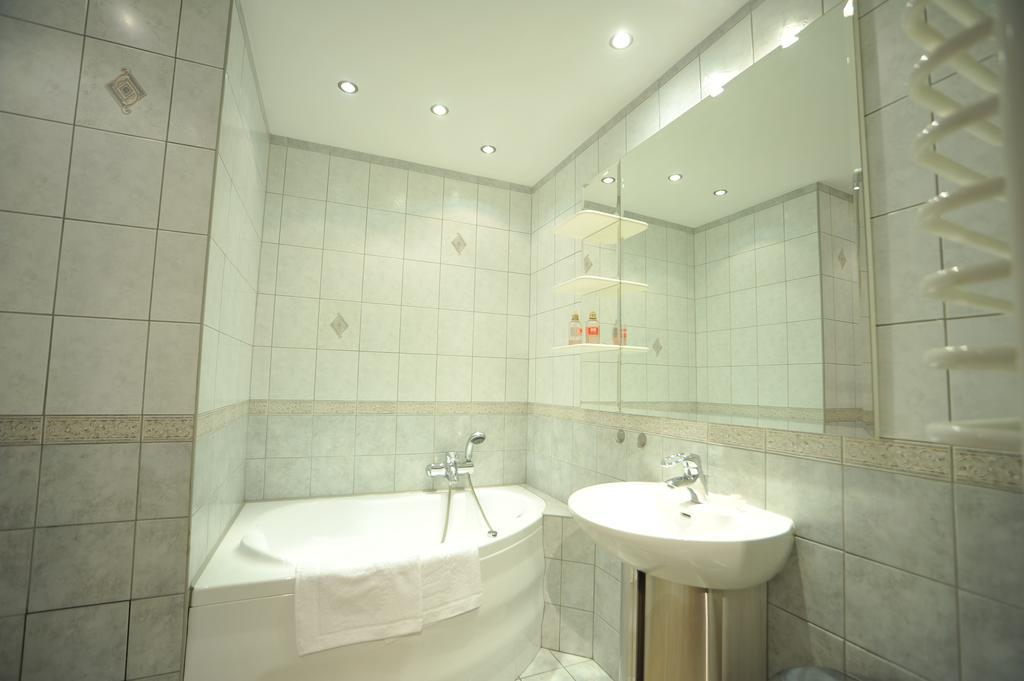 Apartament Tais Wrocław Exteriör bild